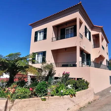 Abrigo Do Monte Casa de Férias *