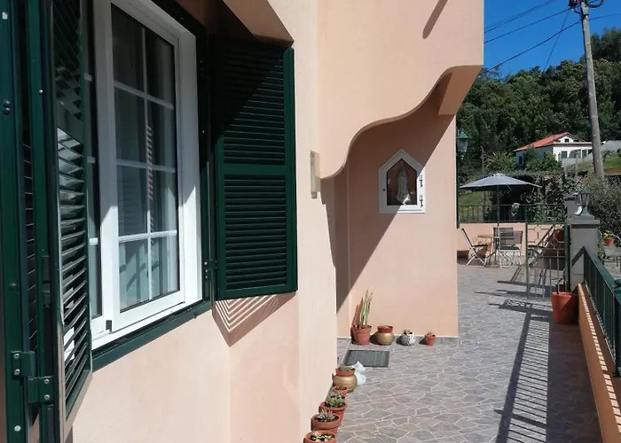 Abrigo Do Monte Tatil Evi *