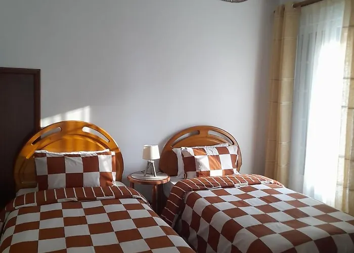 Abrigo Do Monte بيت للعطل ريبيرا برافا